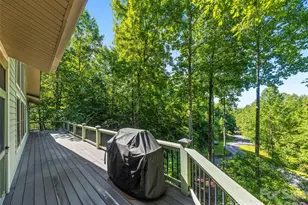 38 Mountain Crest Dr, Hendersonville, NC 28739 - Photo 29