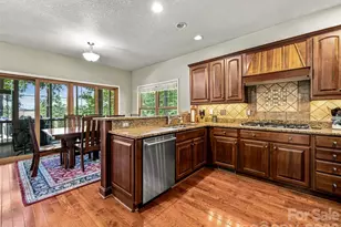 38 Mountain Crest Dr, Hendersonville, NC 28739 - Photo 25