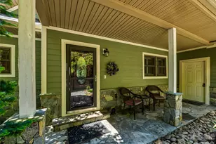 38 Mountain Crest Dr, Hendersonville, NC 28739 - Photo 3