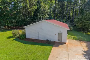 1673 Forest Ridge Dr, Stanley, NC 28164 - Photo 5