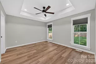 2416 4th Ave NW, Hickory, NC 28601 - Photo 13