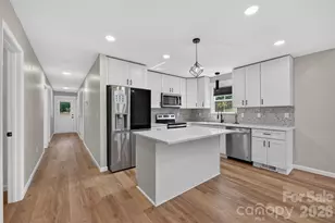 2416 4th Ave NW, Hickory, NC 28601 - Photo 7