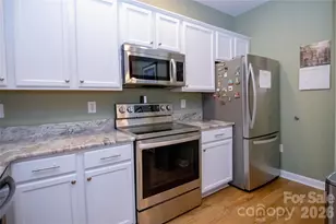 105 E Commons Dr, Morganton, NC 28655 - Photo 11