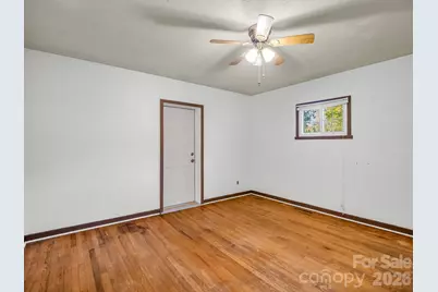 88 Lake Rugby Drive, Hendersonville, NC 28791 - Photo 17