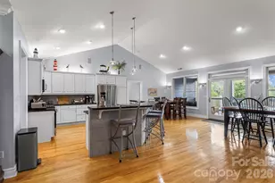 705 Waters Edge Dr, Nebo, NC 28761 - Photo 3