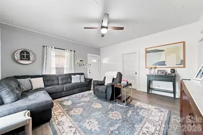 213 Colombo Street NW, Valdese, NC 28690 - Photo 5