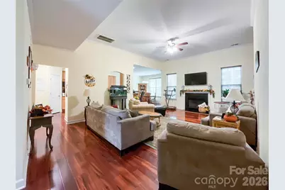 2702 Piersland Drive, Matthews, NC 28104 - Photo 5