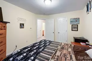 2702 Piersland Drive, Matthews, NC 28104 - Photo 27