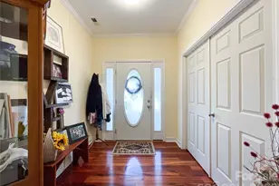 2702 Piersland Drive, Matthews, NC 28104 - Photo 3
