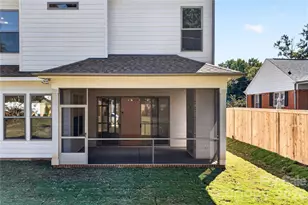 4318 Collingwood Dr, Charlotte, NC 28209 - Photo 5