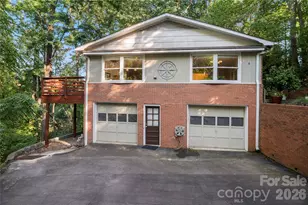 8 Galax Ln, Hendersonville, NC 28791 - Photo 3
