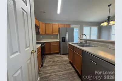 124 Crestwood Drive, Mount Holly, NC 28120 - Photo 5