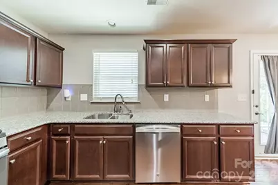 1829 Evergreen Drive, Charlotte, NC 28208 - Photo 15