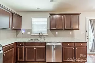 1829 Evergreen Dr, Charlotte, NC 28208 - Photo 15