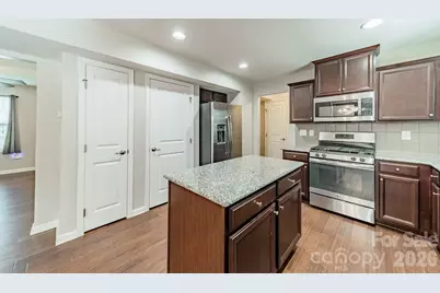 1829 Evergreen Drive, Charlotte, NC 28208 - Photo 11