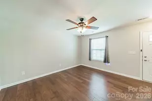 1829 Evergreen Dr, Charlotte, NC 28208 - Photo 7