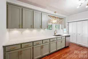 441 8th Ave Dr NW, Hickory, NC 28601 - Photo 13