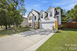 7204 Hidden Creek Dr, Charlotte, NC 28214 - Photo 5