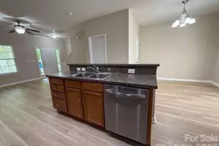17447 Caldwell Track Dr, Cornelius, NC 28031 - Photo 5
