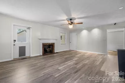 5795 Valley Field Road, Hickory, NC 28602 - Photo 9