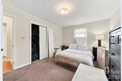 425 Heritage Farm Road, Hickory, NC 28601 - Photo 13