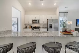 5009 Montoya St, Charlotte, NC 28215 - Photo 5