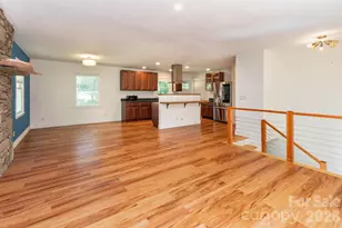 1009 Sharon Ridge Rd, Fairview, NC 28730 - Photo 3
