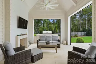 4709 Ockley Manor Ln, Charlotte, NC 28226 - Photo 37