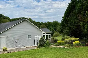 38 A Ave, Taylorsville, NC 28681 - Photo 5