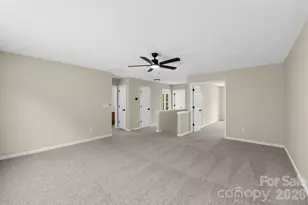 1034 Chalk Hill Ln, Charlotte, NC 28214 - Photo 21