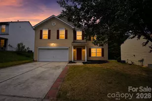 1034 Chalk Hill Ln, Charlotte, NC 28214 - Photo 1