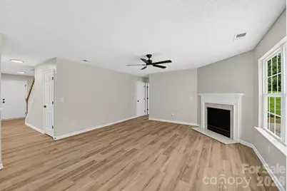 1034 Chalk Hill Lane, Charlotte, NC 28214 - Photo 5