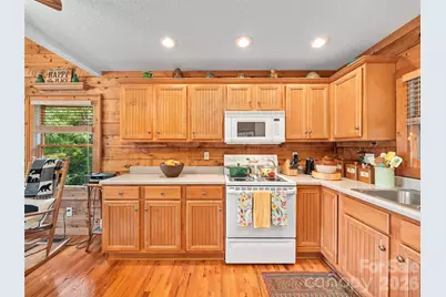 185 Blue Bird Lane, Spruce Pine, NC 28777 - Photo 9