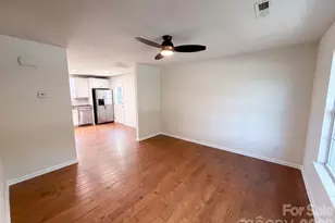 10933 Pointer Ridge Dr, Charlotte, NC 28214 - Photo 3