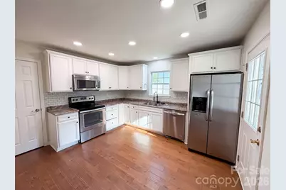 10933 Pointer Ridge Drive, Charlotte, NC 28214 - Photo 7