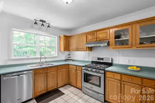 2230 Walnut Hollow Rd, Brevard, NC 28712 - Photo 11