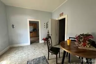303 W B St, Newton, NC 28658 - Photo 3