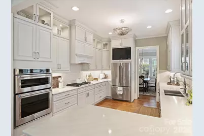 8843 Heydon Hall Circle, Charlotte, NC 28210 - Photo 15