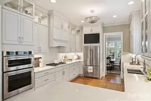 8843 Heydon Hall Cir, Charlotte, NC 28210 - Photo 15