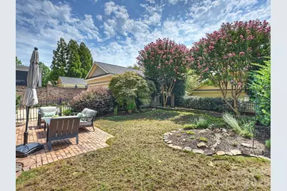 8843 Heydon Hall Circle, Charlotte, NC 28210 - Photo 37