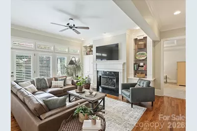 8843 Heydon Hall Circle, Charlotte, NC 28210 - Photo 9
