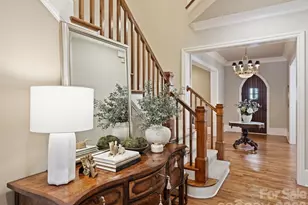 8843 Heydon Hall Cir, Charlotte, NC 28210 - Photo 7