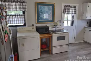 70 Temple Church Rd, Brevard, NC 28712 - Photo 3