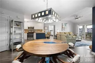 18015 Kings Point Dr, Cornelius, NC 28031 - Photo 11