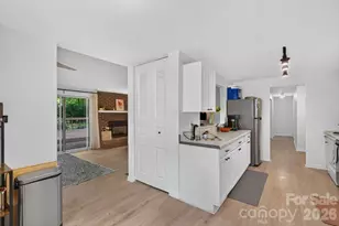1623 Van Dyke Dr, Charlotte, NC 28213 - Photo 9