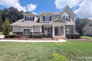 131 Lakeshore Hills Drive, Mooresville, NC 28117 - Photo 1