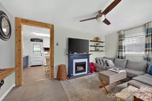 1063 14th Ave NW, Hickory, NC 28601 - Photo 5