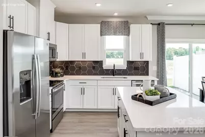 4005 Commonfield Court, Charlotte, NC 28213 - Photo 3