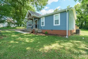 607 E 17th St, Newton, NC 28658 - Photo 3