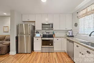607 E 17th St, Newton, NC 28658 - Photo 13